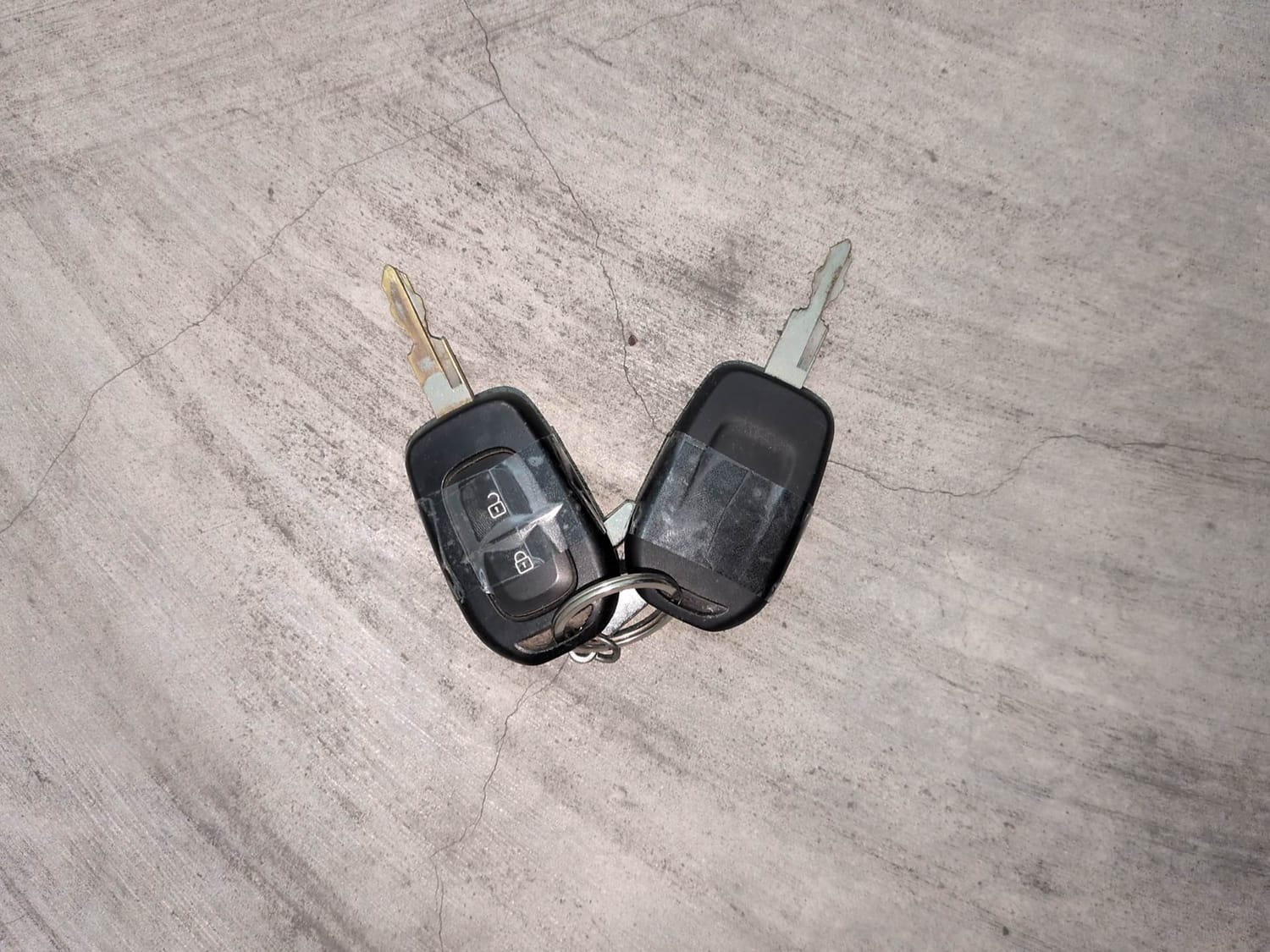 Used 2018 Renault Kwid RXT (O) 1.0 SCE Edition Petrol Manual extra CAR KEY VIEW