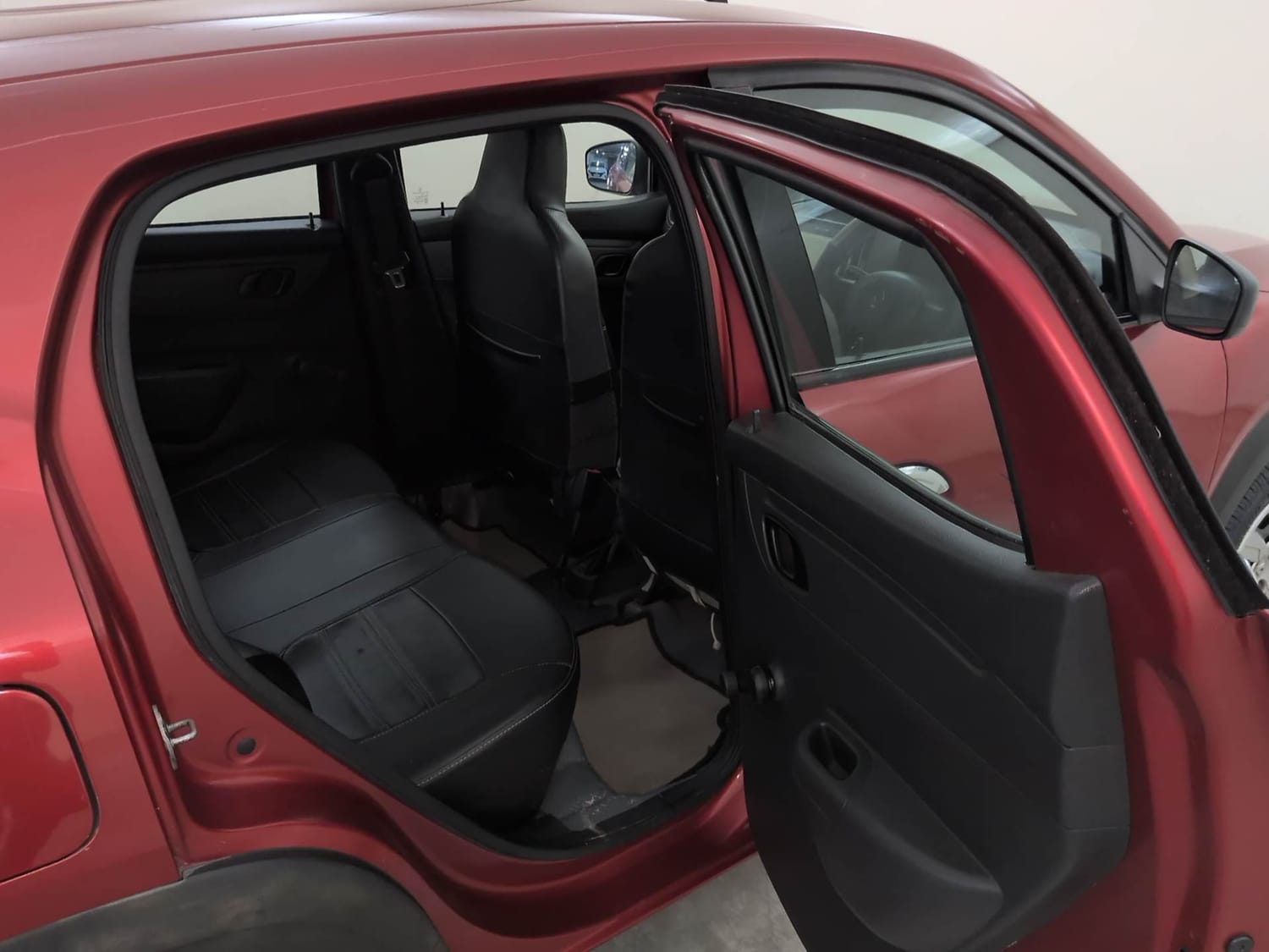 Used 2016 Renault Kwid RXT Petrol Manual interior RIGHT SIDE REAR DOOR CABIN VIEW