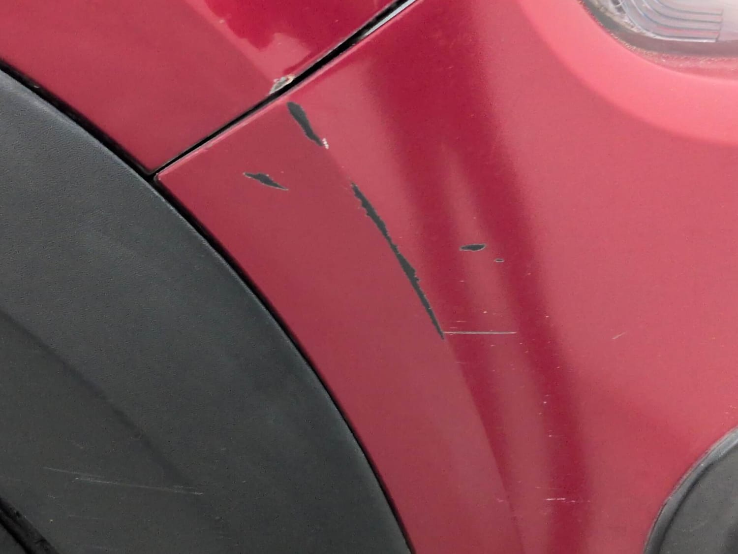 Used 2016 Renault Kwid RXT Petrol Manual dents MINOR SCRATCH