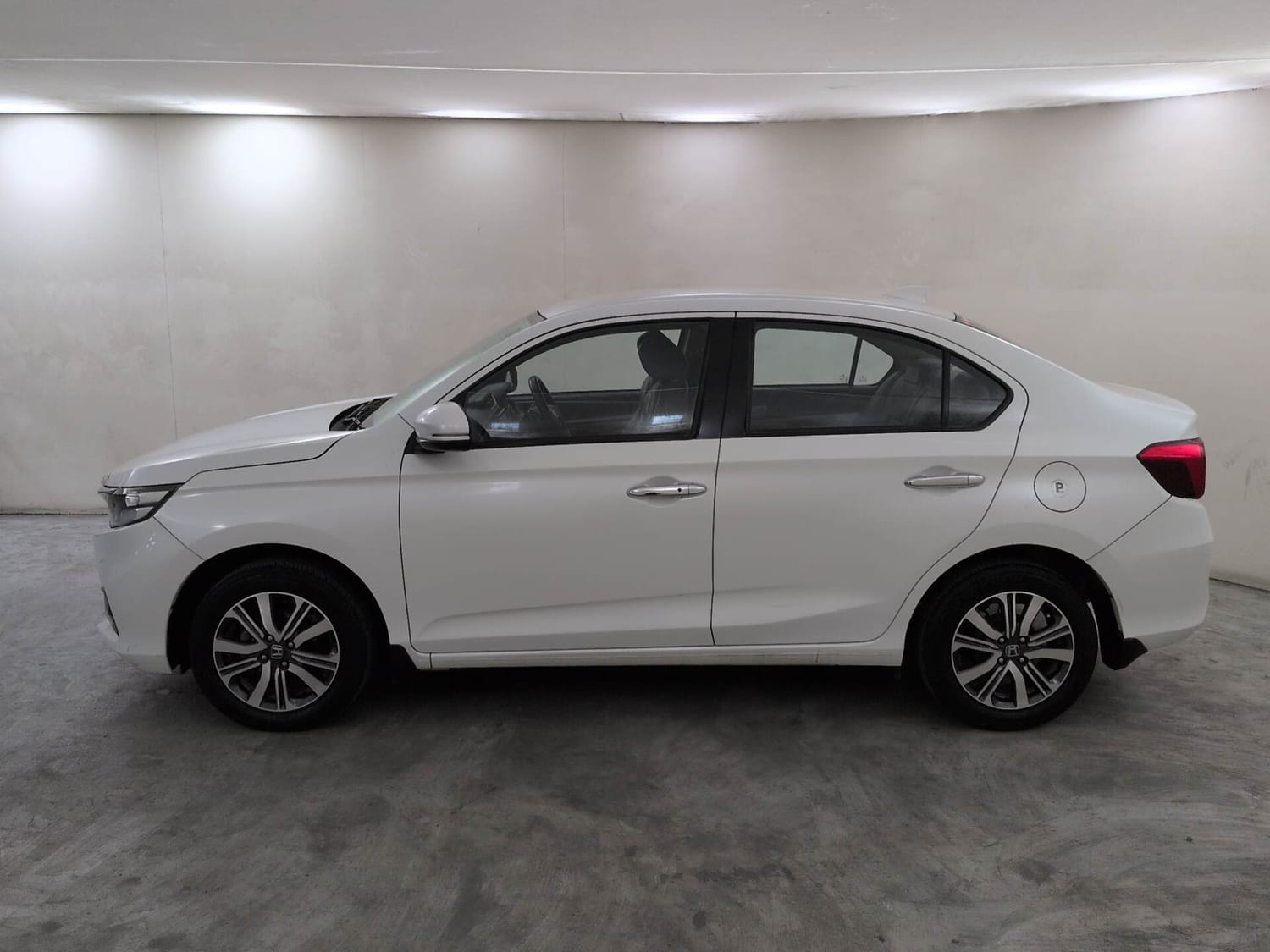 Used 2024 Honda Amaze VX 1.2 Petrol CVT Petrol Automatic exterior LEFT SIDE VIEW