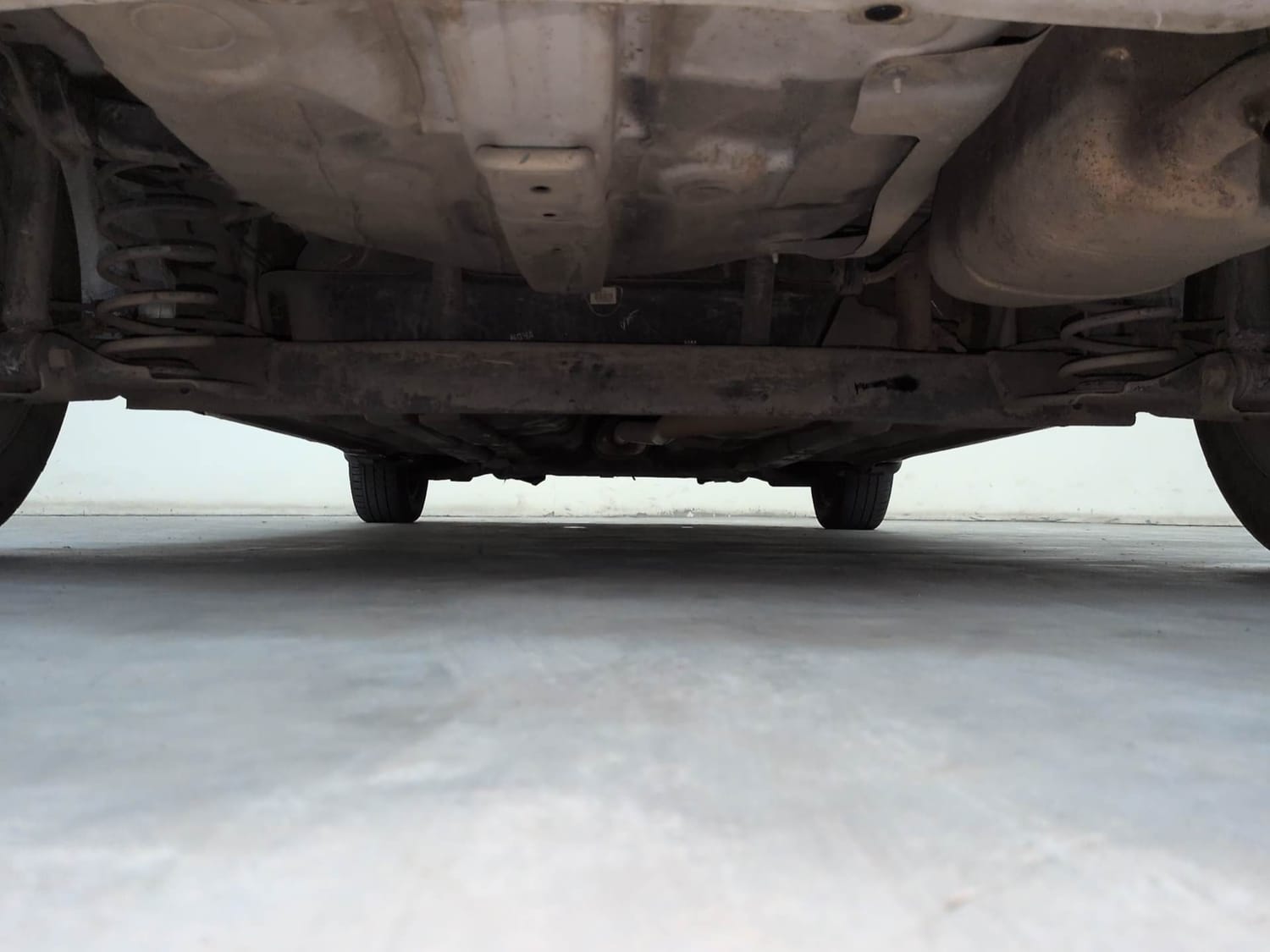 Used 2018 Hyundai Grand i10 Sportz 1.2 Kappa VTVT Petrol Manual extra REAR UNDERBODY VIEW (TAKEN FROM REAR)