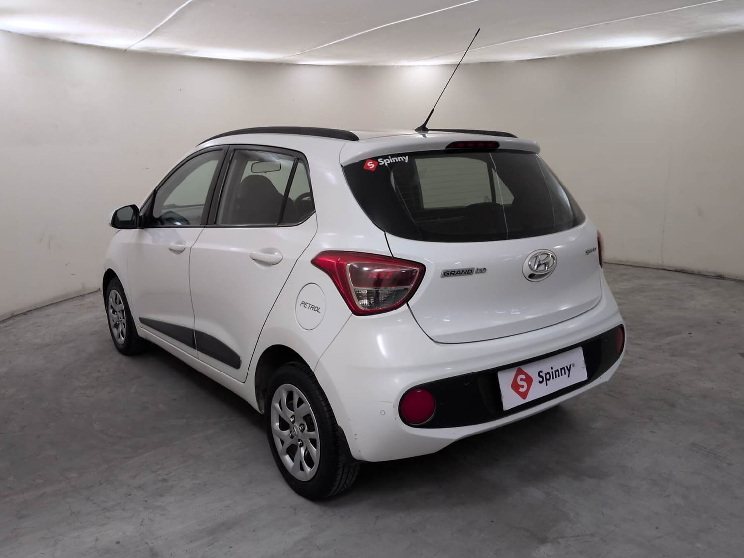 Used 2018 Hyundai Grand i10 Sportz 1.2 Kappa VTVT Petrol Manual exterior LEFT REAR CORNER VIEW
