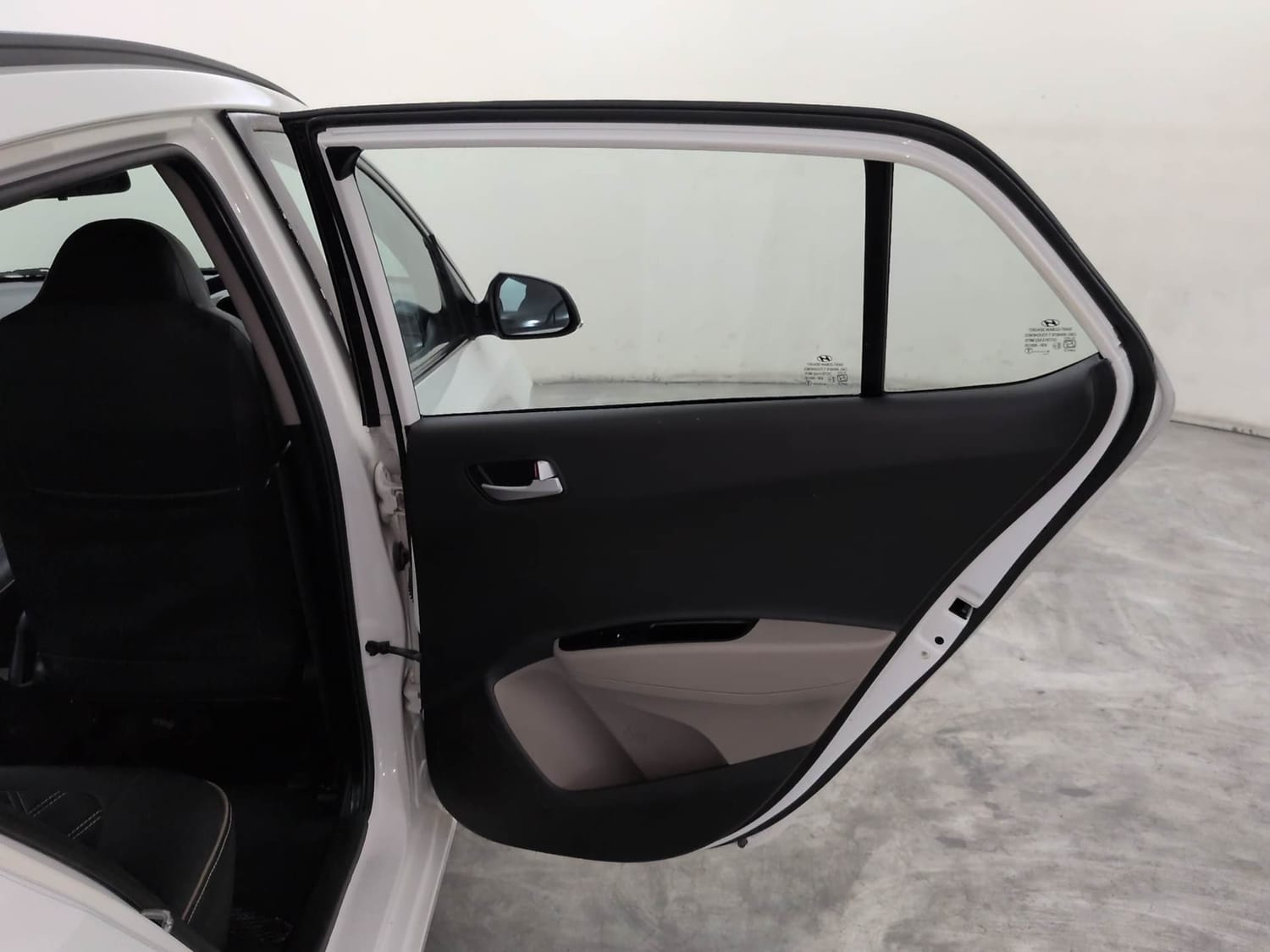 Used 2018 Hyundai Grand i10 Sportz 1.2 Kappa VTVT Petrol Manual interior RIGHT REAR DOOR OPEN VIEW