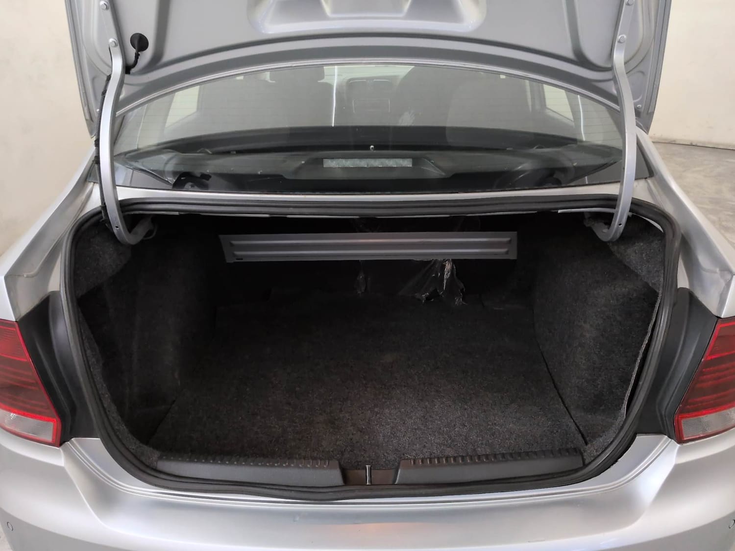 Used 2016 Volkswagen Vento Comfortline 1.2 (P) AT Petrol Automatic interior DICKY INSIDE VIEW