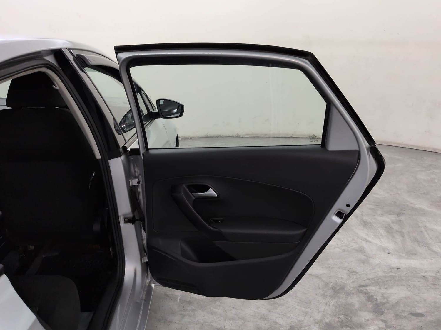 Used 2016 Volkswagen Vento Comfortline 1.2 (P) AT Petrol Automatic interior RIGHT REAR DOOR OPEN VIEW
