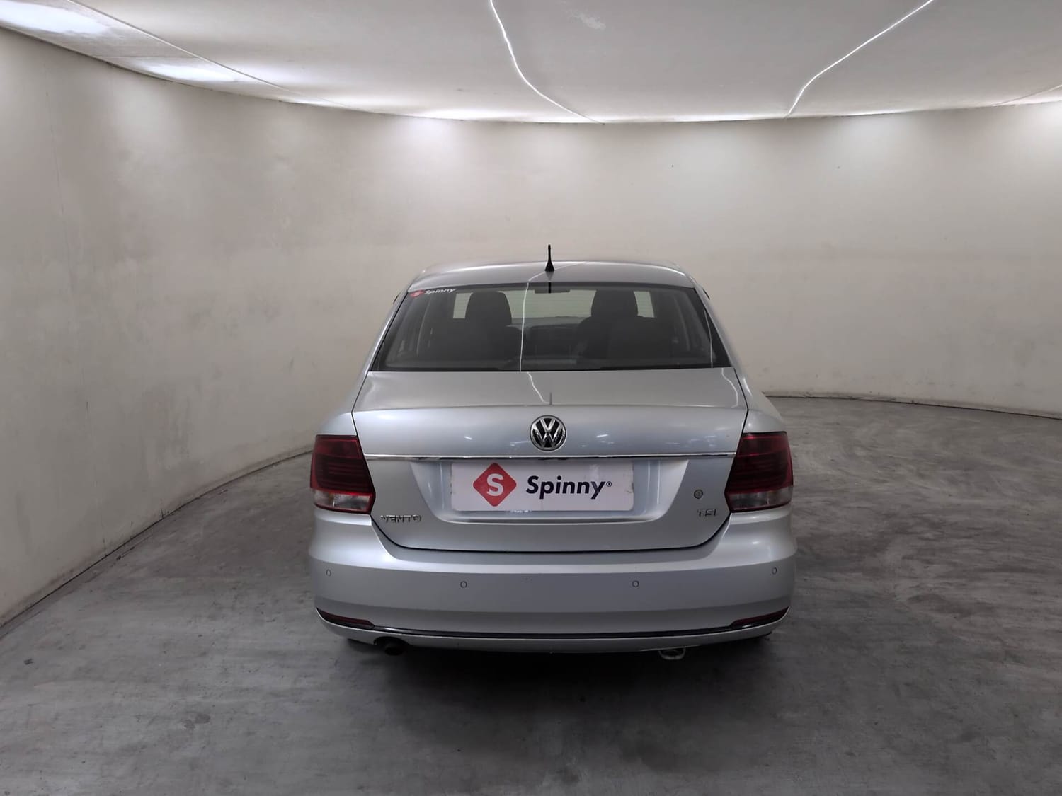 Used 2016 Volkswagen Vento Comfortline 1.2 (P) AT Petrol Automatic exterior BACK VIEW