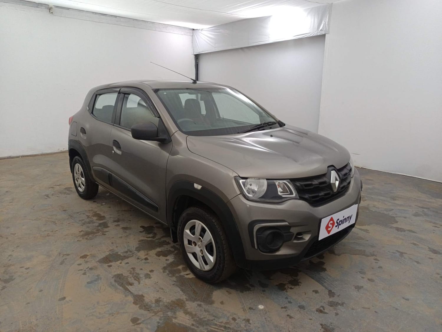Used 2019 Renault Kwid RXL Petrol Manual exterior RIGHT FRONT CORNER VIEW