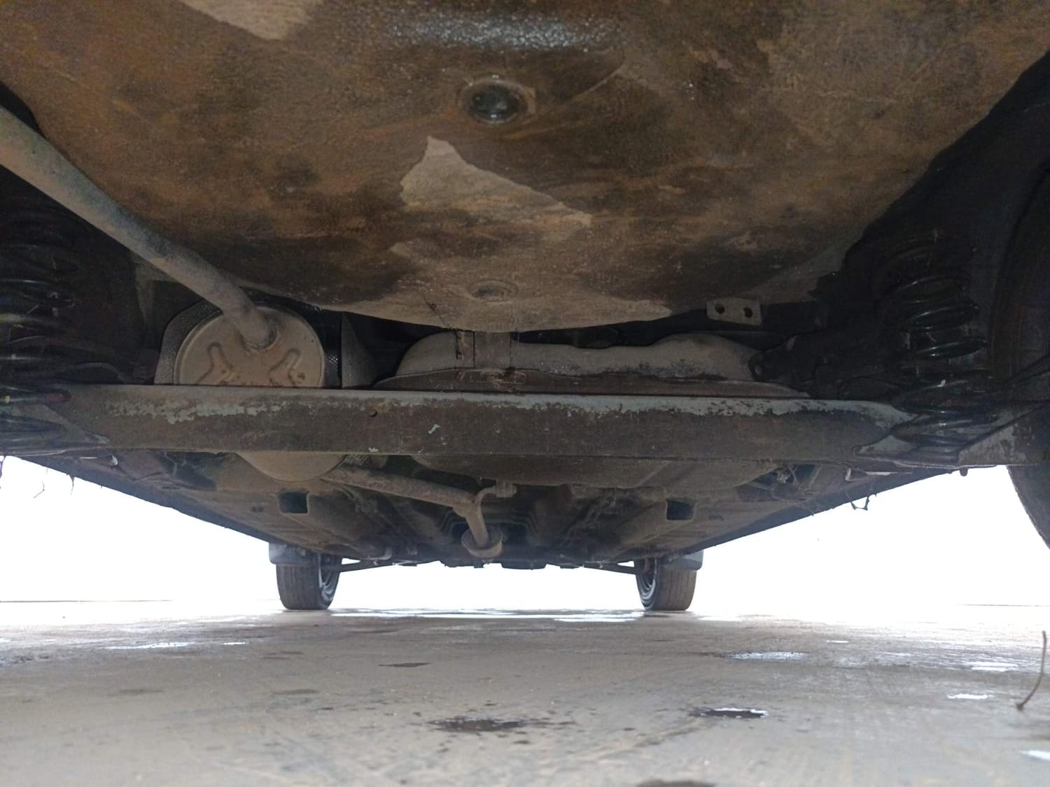 Used 2019 Renault Kwid RXL Petrol Manual extra REAR UNDERBODY VIEW (TAKEN FROM REAR)