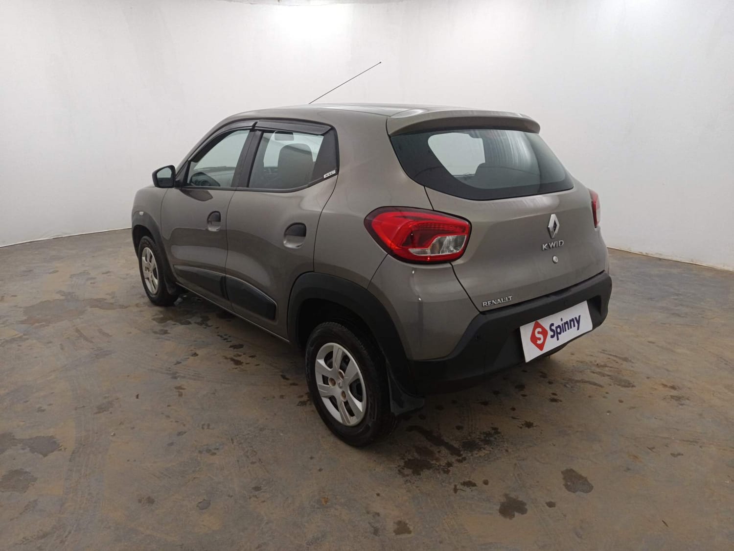Used 2019 Renault Kwid RXL Petrol Manual exterior LEFT REAR CORNER VIEW