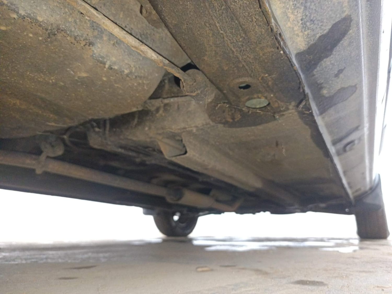 Used 2019 Renault Kwid RXL Petrol Manual extra REAR RIGHT UNDERBODY VIEW