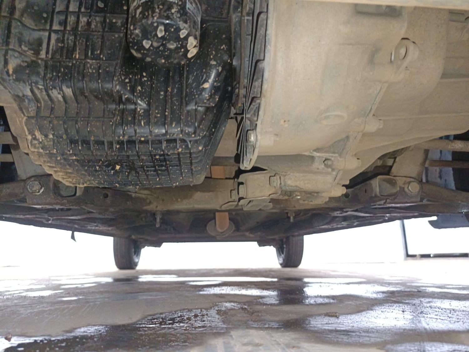 Used 2019 Renault Kwid RXL Petrol Manual extra FRONT LEFT UNDERBODY VIEW