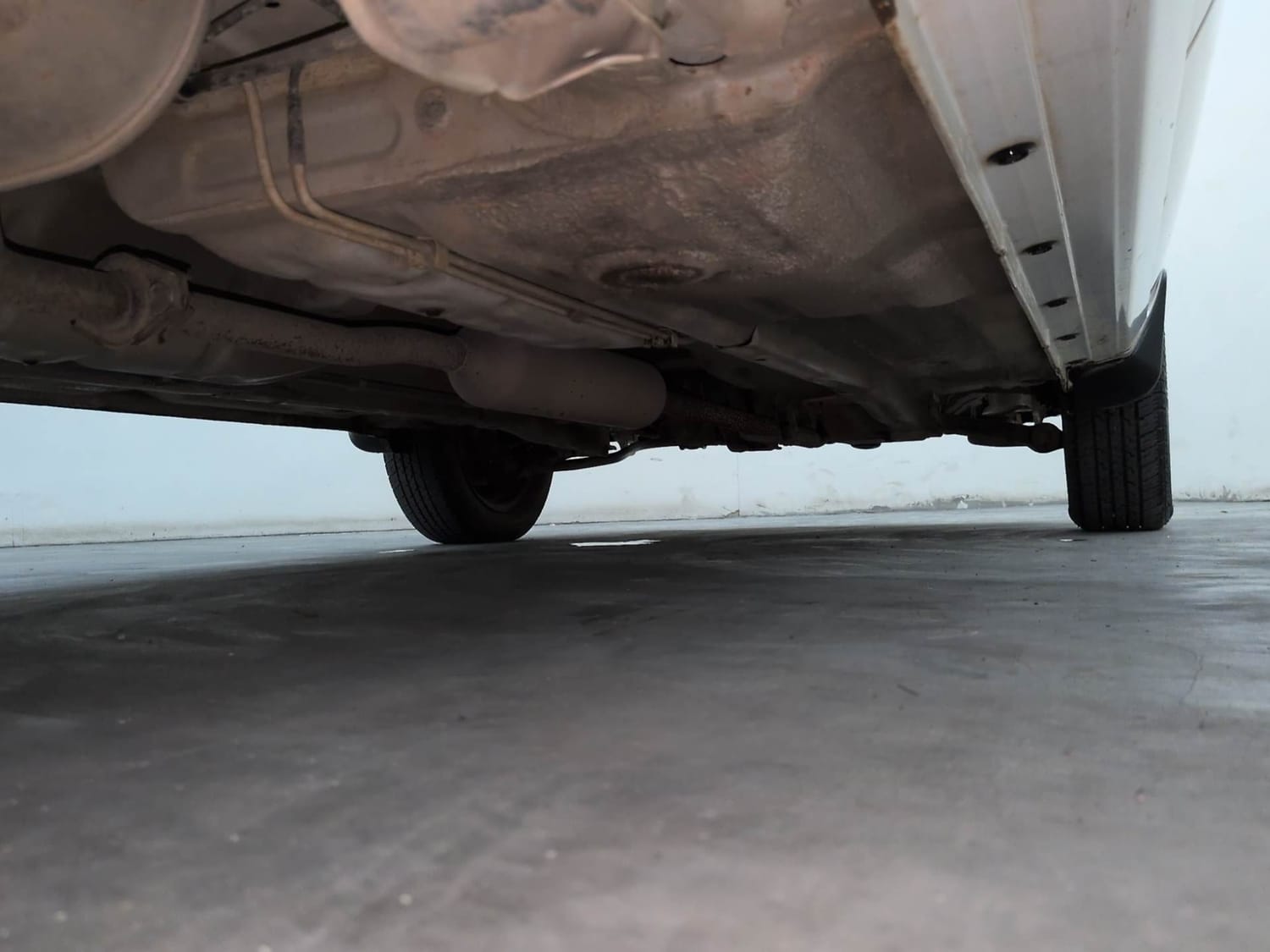 Used 2016 Maruti Suzuki Alto K10 VXi (O) Petrol Manual extra REAR RIGHT UNDERBODY VIEW