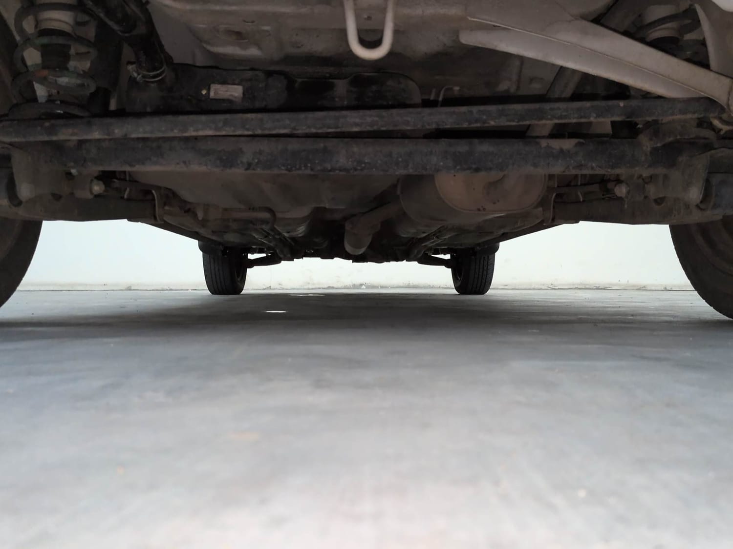 Used 2016 Maruti Suzuki Alto K10 VXi (O) Petrol Manual extra REAR UNDERBODY VIEW (TAKEN FROM REAR)