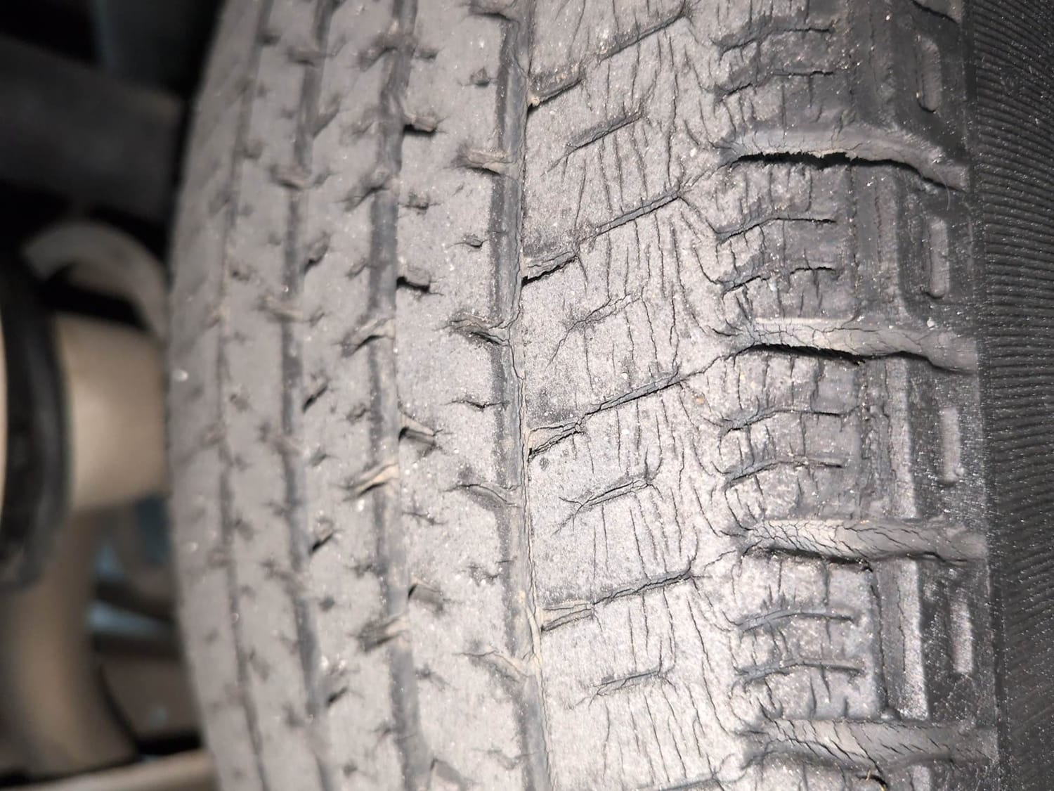 Used 2016 Maruti Suzuki Alto K10 VXi (O) Petrol Manual tyres RIGHT REAR TYRE TREAD VIEW