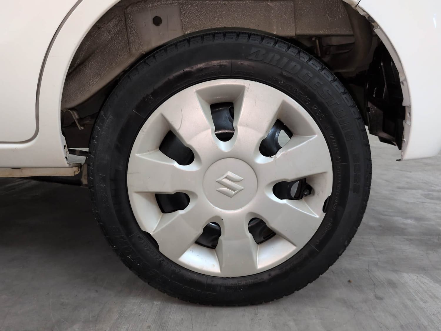 Used 2016 Maruti Suzuki Alto K10 VXi (O) Petrol Manual tyres LEFT REAR TYRE RIM VIEW