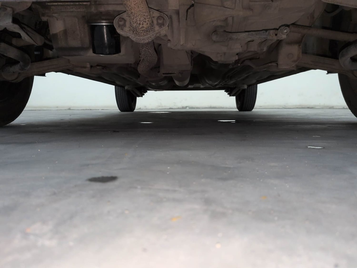 Used 2016 Maruti Suzuki Alto K10 VXi (O) Petrol Manual extra FRONT LEFT UNDERBODY VIEW