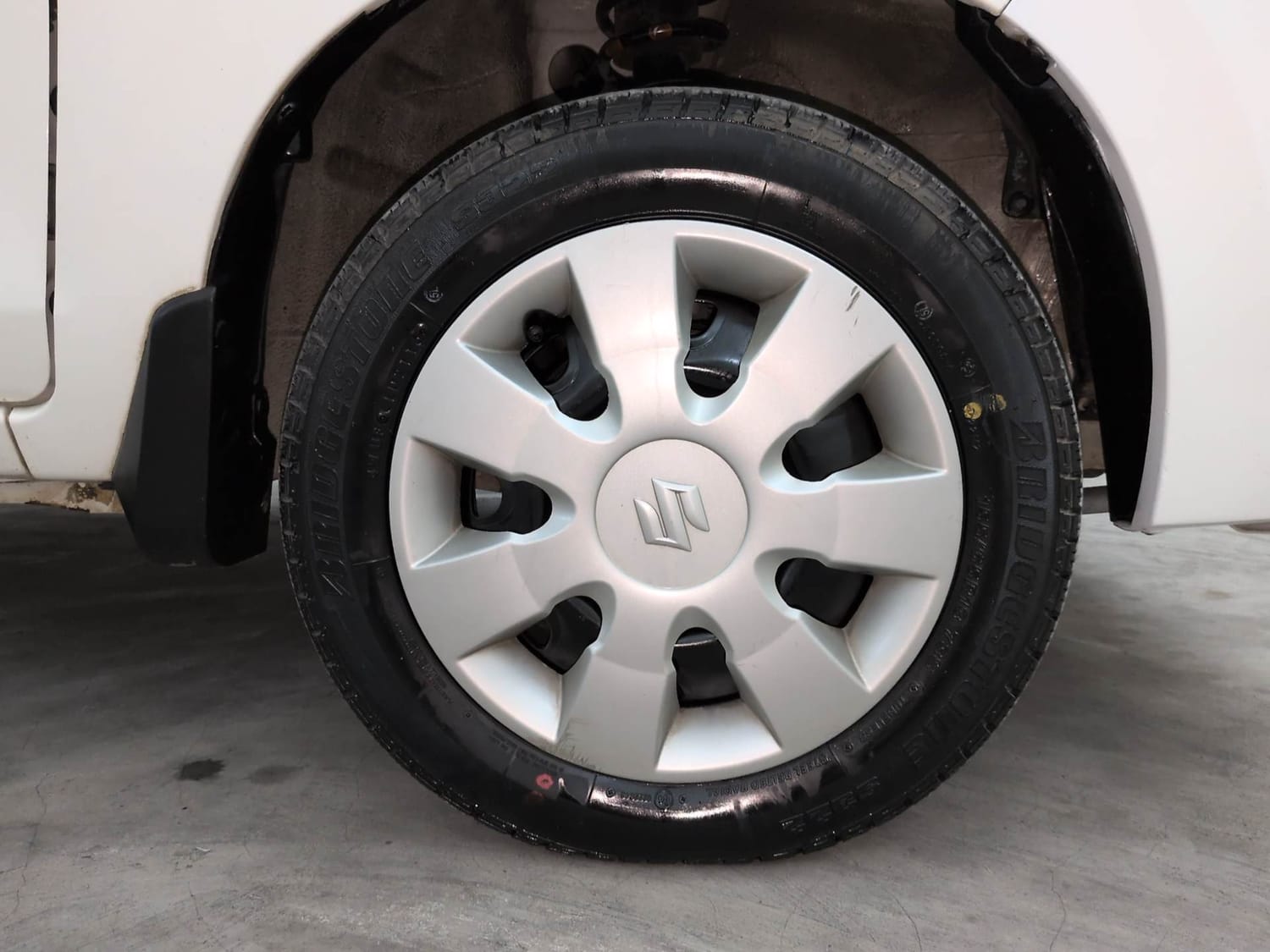 Used 2016 Maruti Suzuki Alto K10 VXi (O) Petrol Manual tyres RIGHT FRONT TYRE RIM VIEW