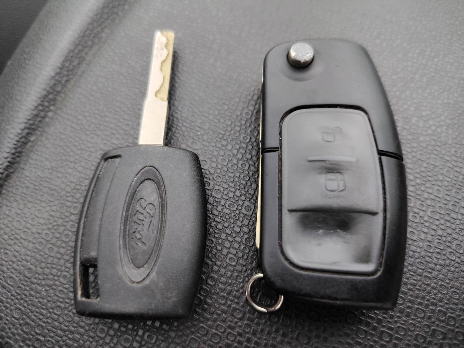 Used 2014 Ford EcoSport Titanium 1.5 Ti-VCT Petrol Manual extra CAR KEY VIEW