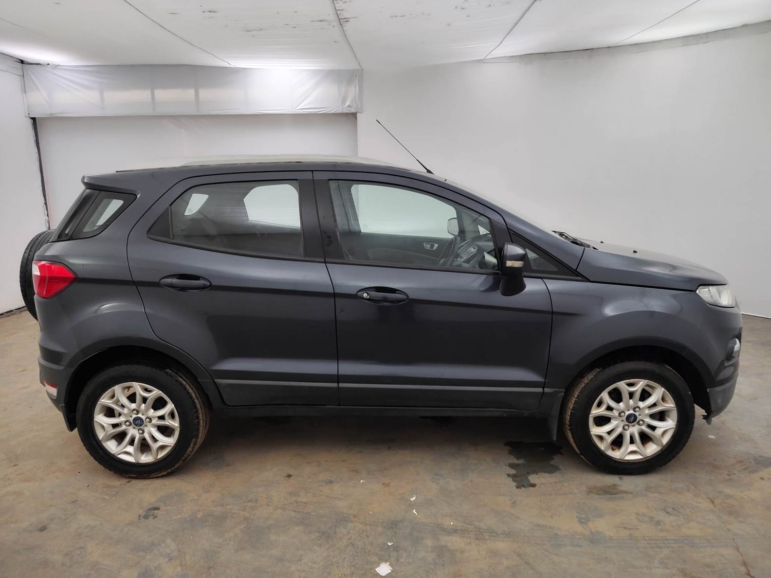 Used 2014 Ford EcoSport Titanium 1.5 Ti-VCT Petrol Manual exterior RIGHT SIDE VIEW