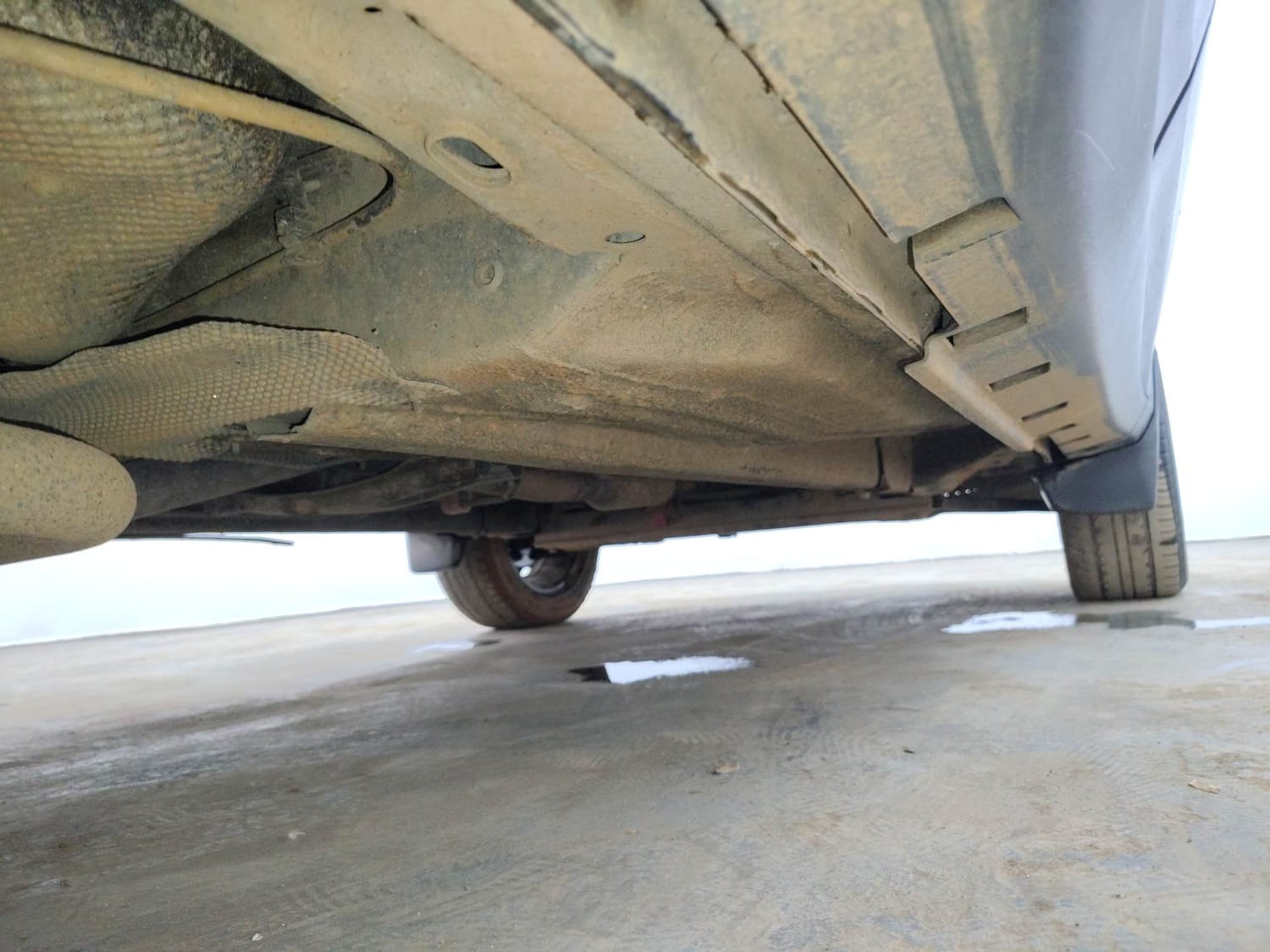 Used 2014 Ford EcoSport Titanium 1.5 Ti-VCT Petrol Manual extra REAR RIGHT UNDERBODY VIEW