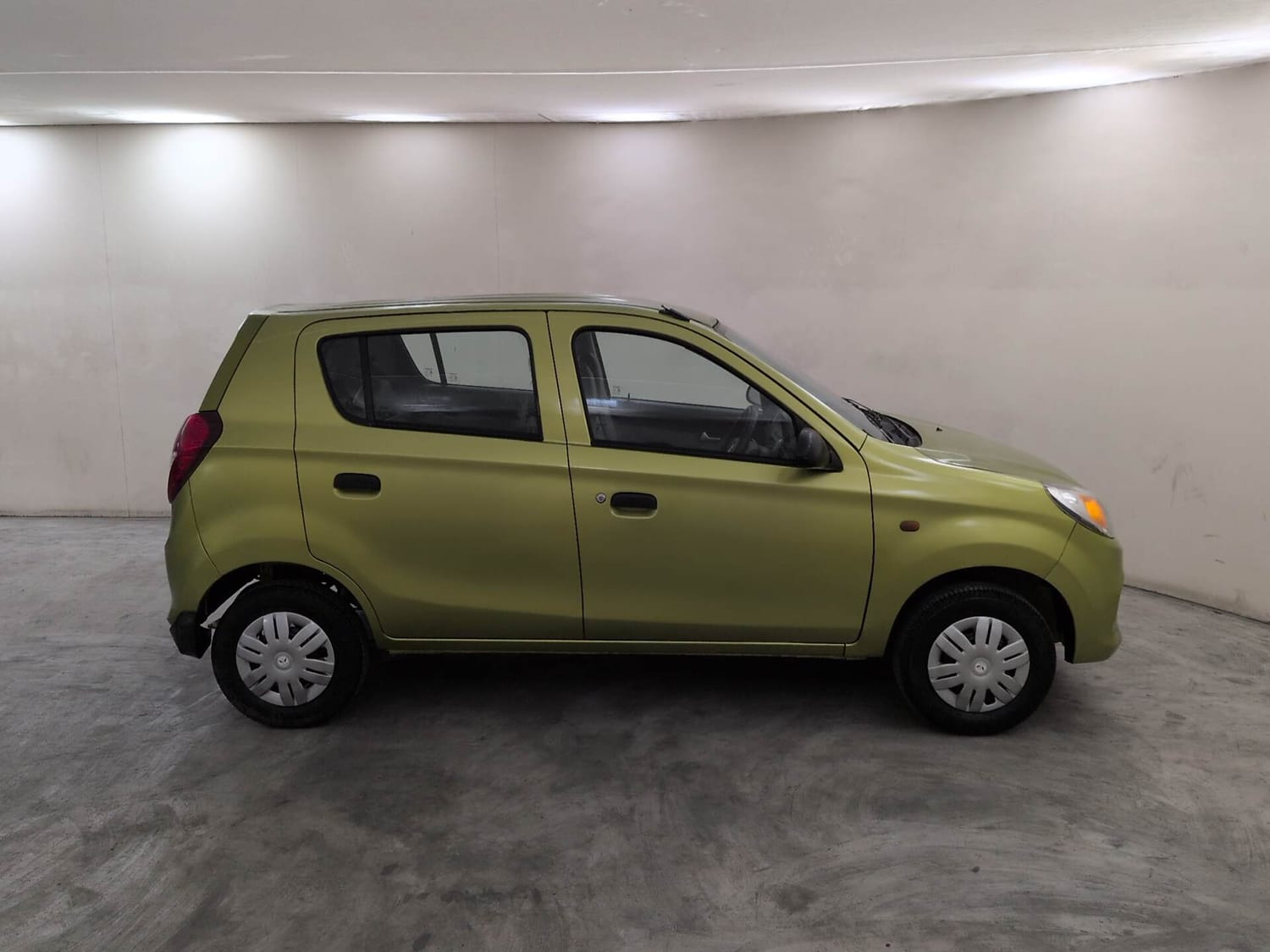 Used 2016 Maruti Suzuki Alto 800 Lxi Petrol Manual exterior RIGHT SIDE VIEW