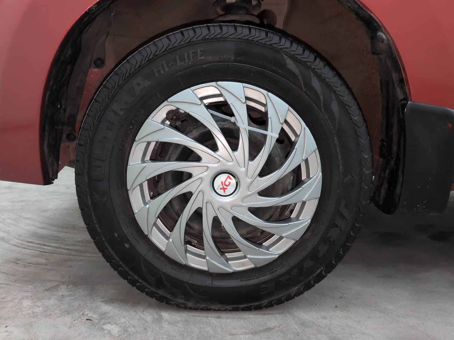 Used 2018 Maruti Suzuki Alto 800 LXi Petrol Manual tyres LEFT FRONT TYRE RIM VIEW