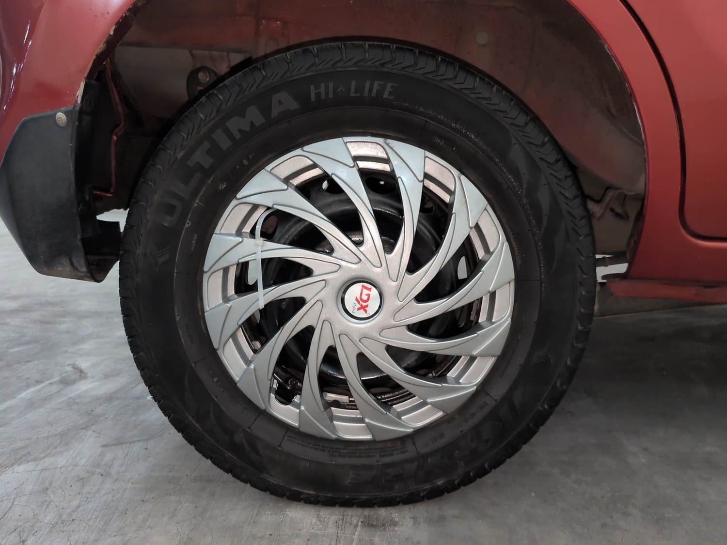 Used 2018 Maruti Suzuki Alto 800 LXi Petrol Manual tyres RIGHT REAR TYRE RIM VIEW
