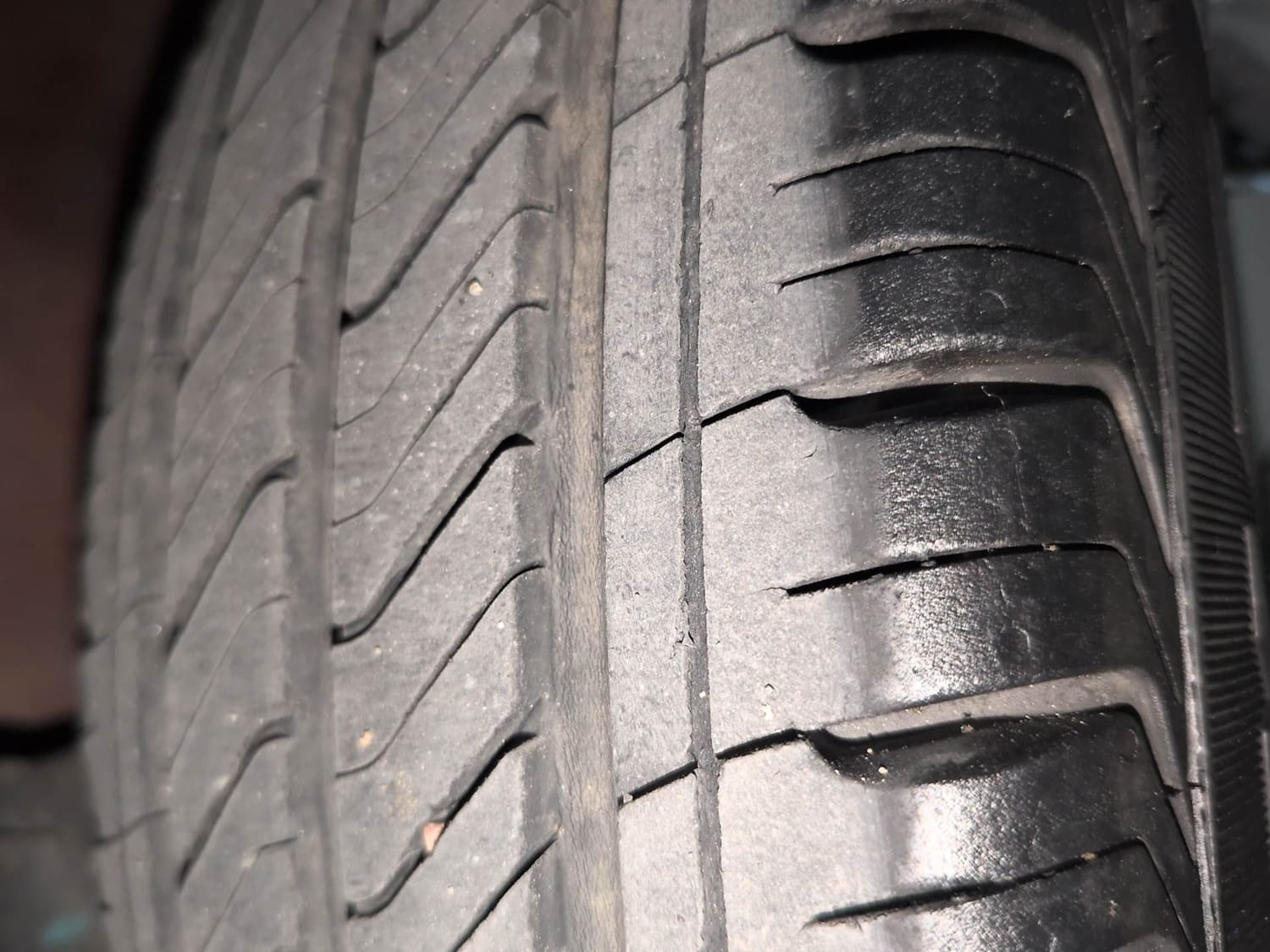 Used 2018 Maruti Suzuki Alto 800 LXi Petrol Manual tyres RIGHT FRONT TYRE TREAD VIEW