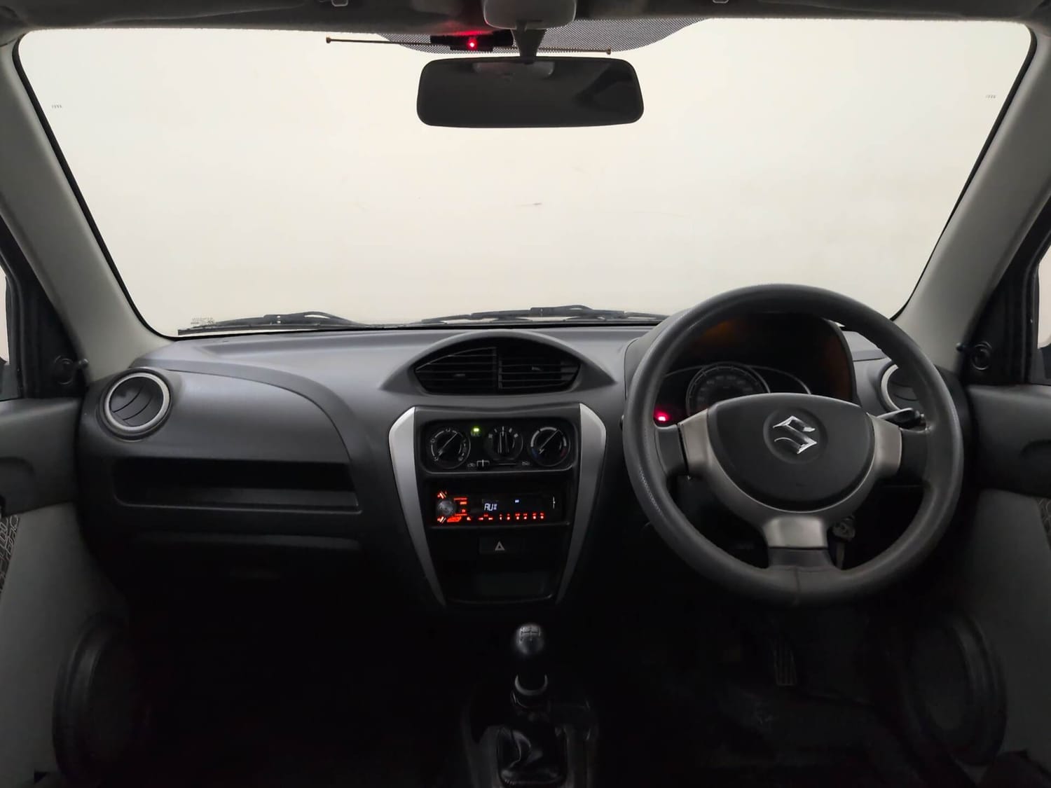 Used 2018 Maruti Suzuki Alto 800 LXi Petrol Manual interior DASHBOARD VIEW