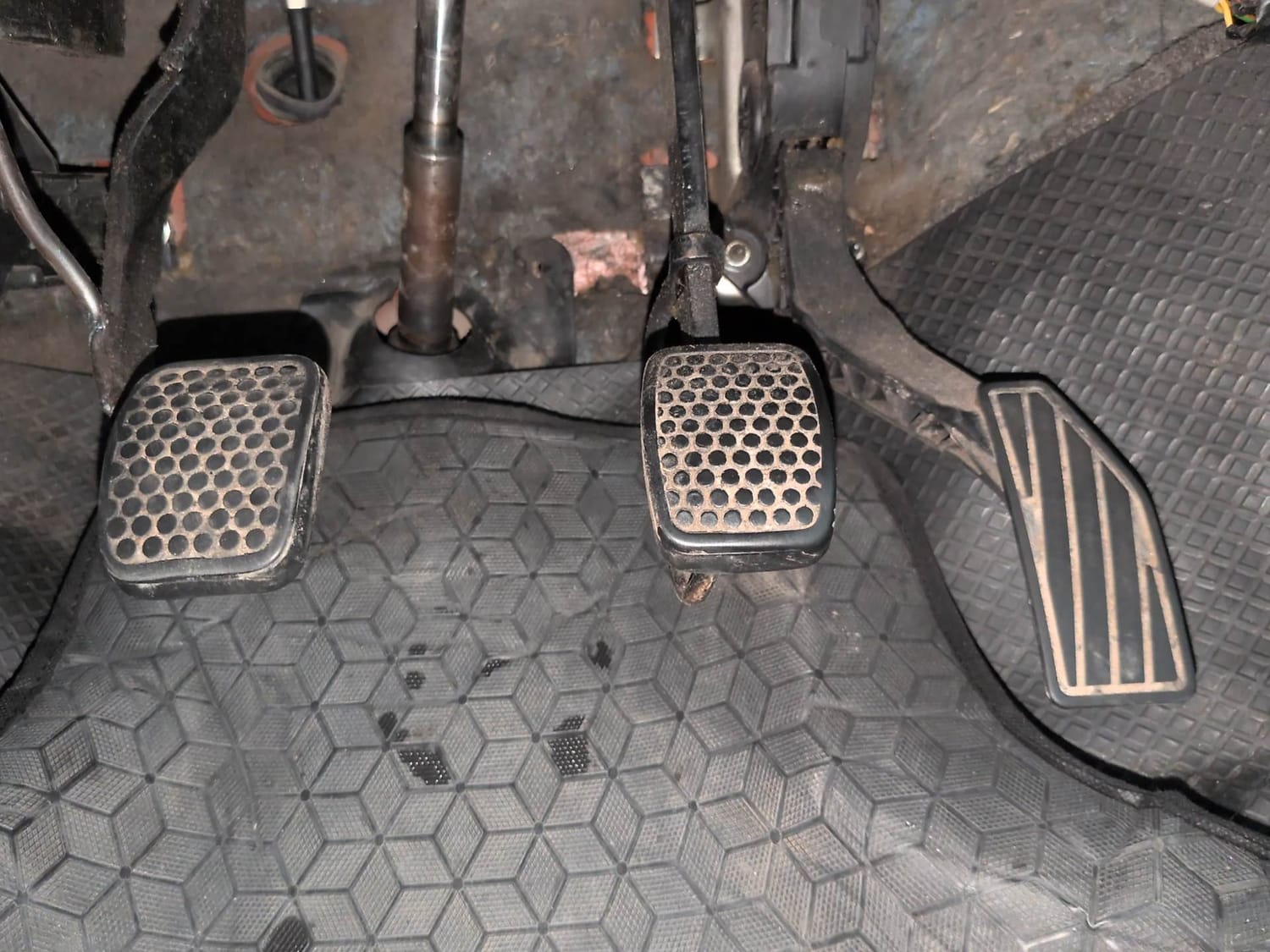 Used 2018 Maruti Suzuki Alto 800 LXi Petrol Manual interior PEDALS VIEW