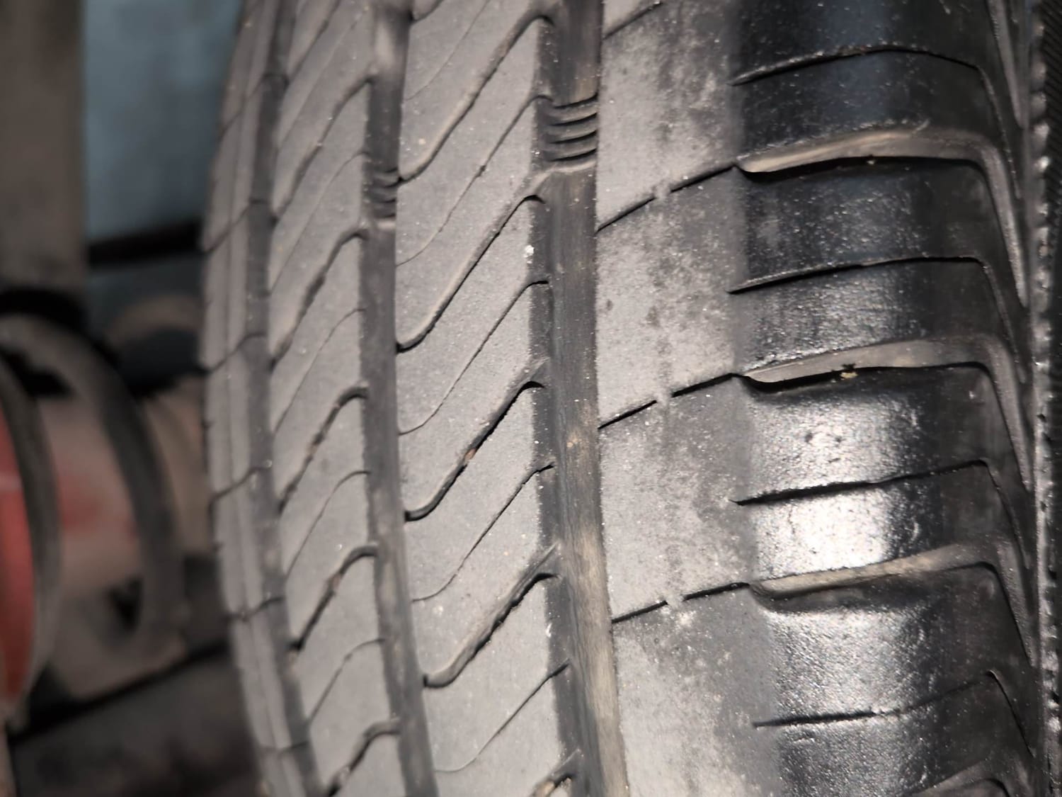 Used 2018 Maruti Suzuki Alto 800 LXi Petrol Manual tyres LEFT REAR TYRE TREAD VIEW