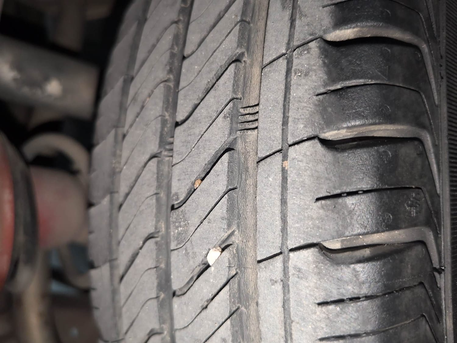 Used 2018 Maruti Suzuki Alto 800 LXi Petrol Manual tyres RIGHT REAR TYRE TREAD VIEW
