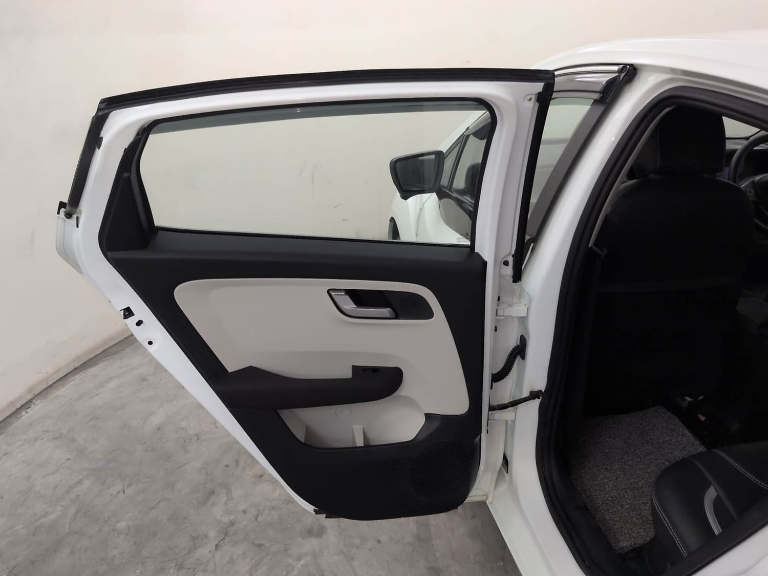Used 2025 Tata Altroz XZA Lux Petrol Petrol Automatic interior LEFT REAR DOOR OPEN VIEW