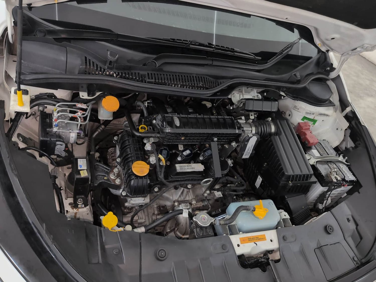 Used 2025 Tata Altroz XZA Lux Petrol Petrol Automatic engine ENGINE RIGHT SIDE VIEW