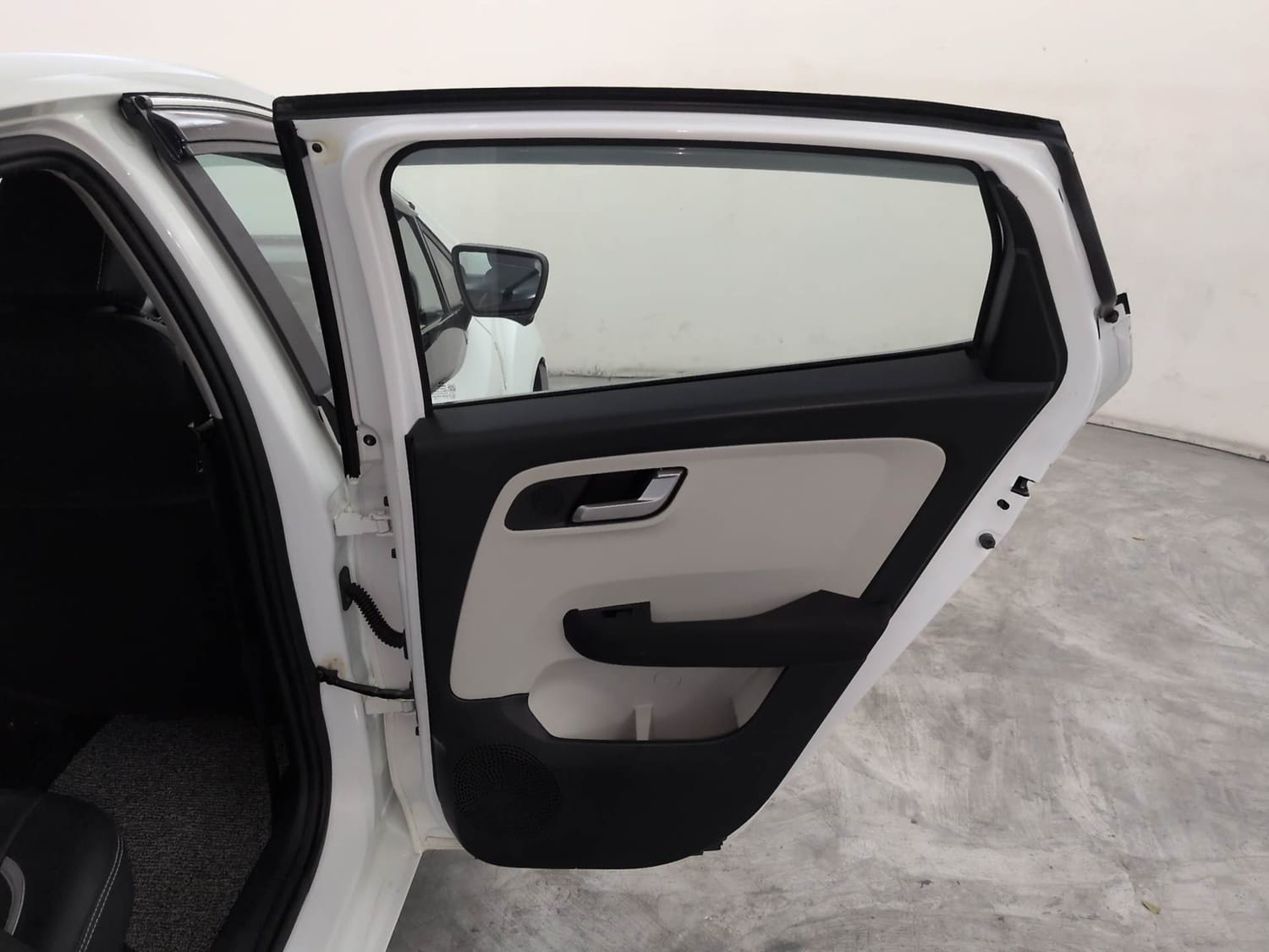 Used 2025 Tata Altroz XZA Lux Petrol Petrol Automatic interior RIGHT REAR DOOR OPEN VIEW