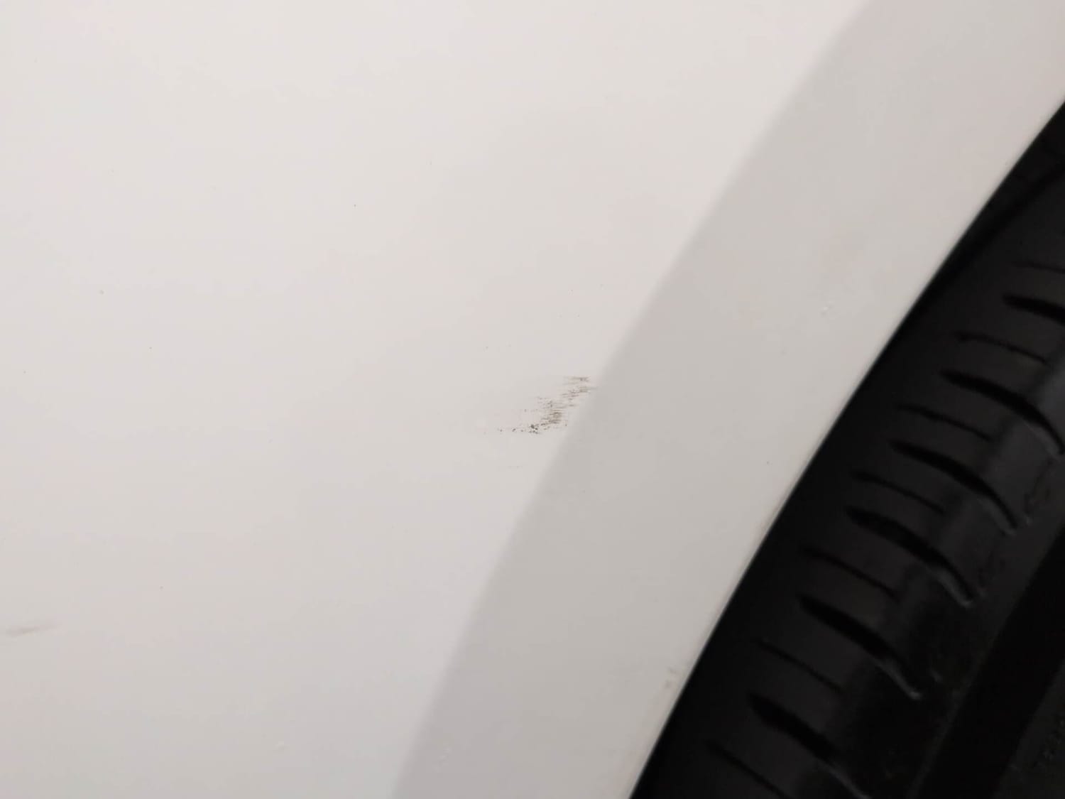 Used 2025 Tata Altroz XZA Lux Petrol Petrol Automatic dents MINOR SCRATCH