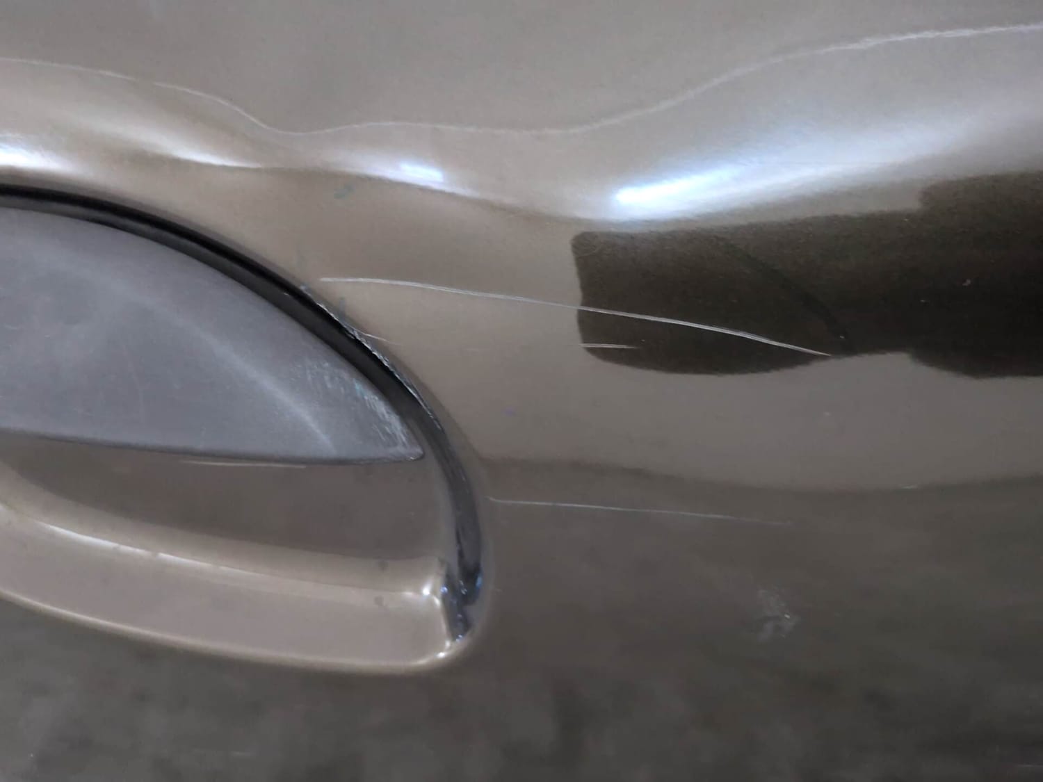 Used 2017 Renault Kwid 1.0 RXT AMT Petrol Automatic dents MINOR SCRATCH