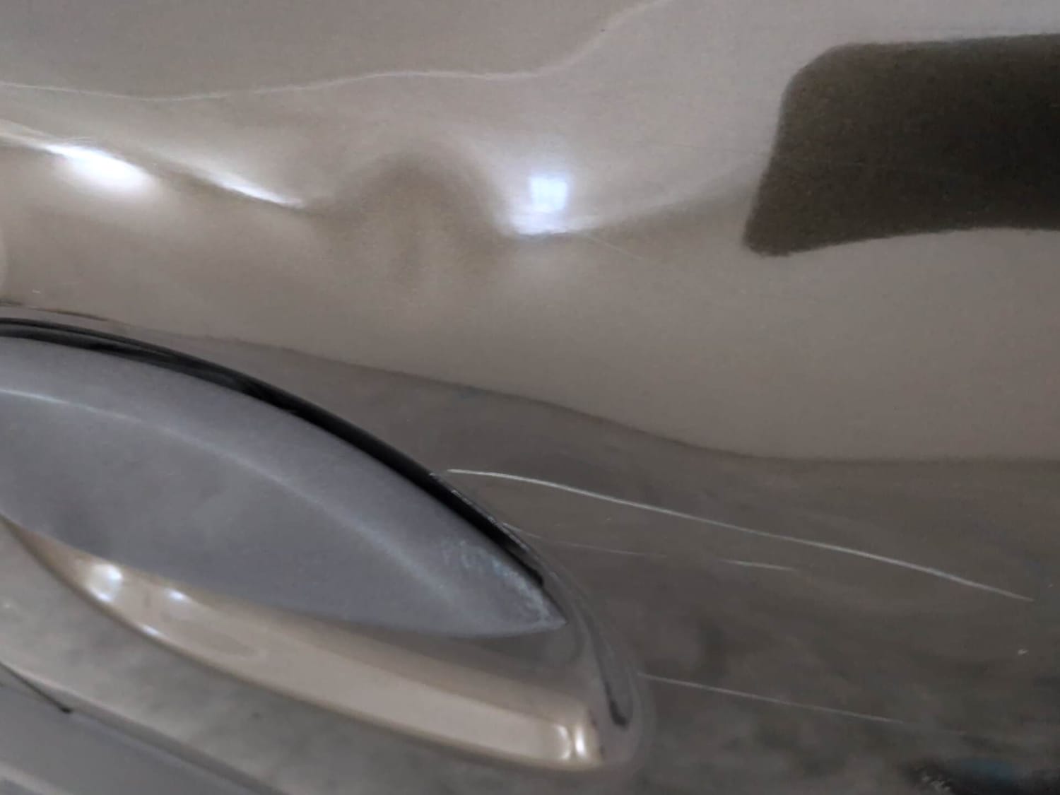 Used 2017 Renault Kwid 1.0 RXT AMT Petrol Automatic dents MINOR DENT