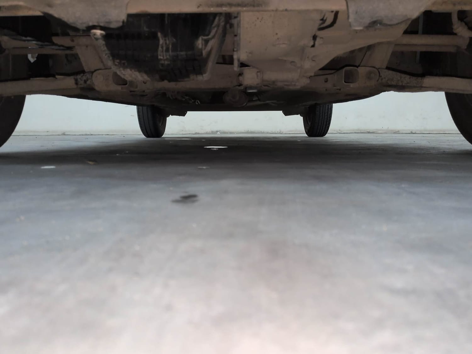 Used 2017 Renault Kwid 1.0 RXT AMT Petrol Automatic extra FRONT LEFT UNDERBODY VIEW