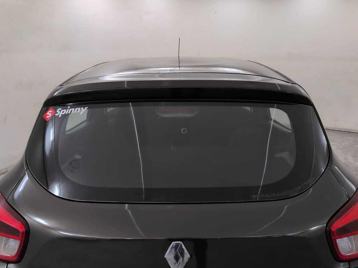 Used 2017 Renault Kwid 1.0 RXT AMT Petrol Automatic exterior BACK WINDSHIELD VIEW
