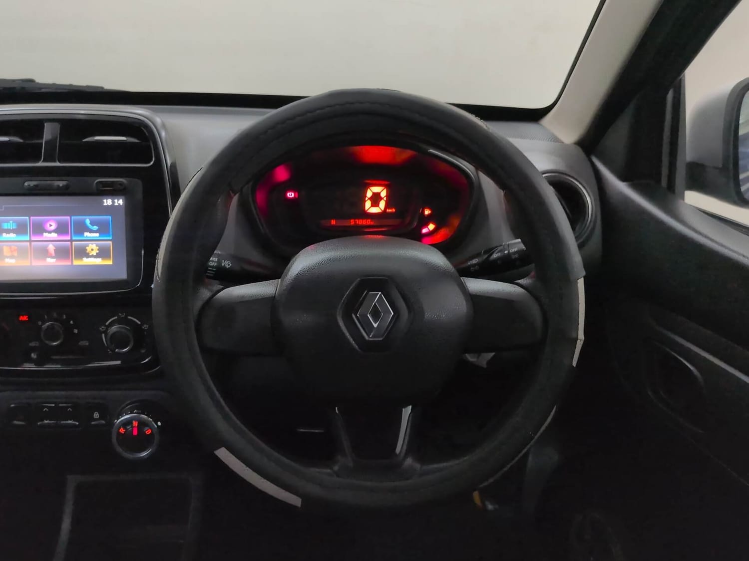 Used 2017 Renault Kwid 1.0 RXT AMT Petrol Automatic interior STEERING VIEW