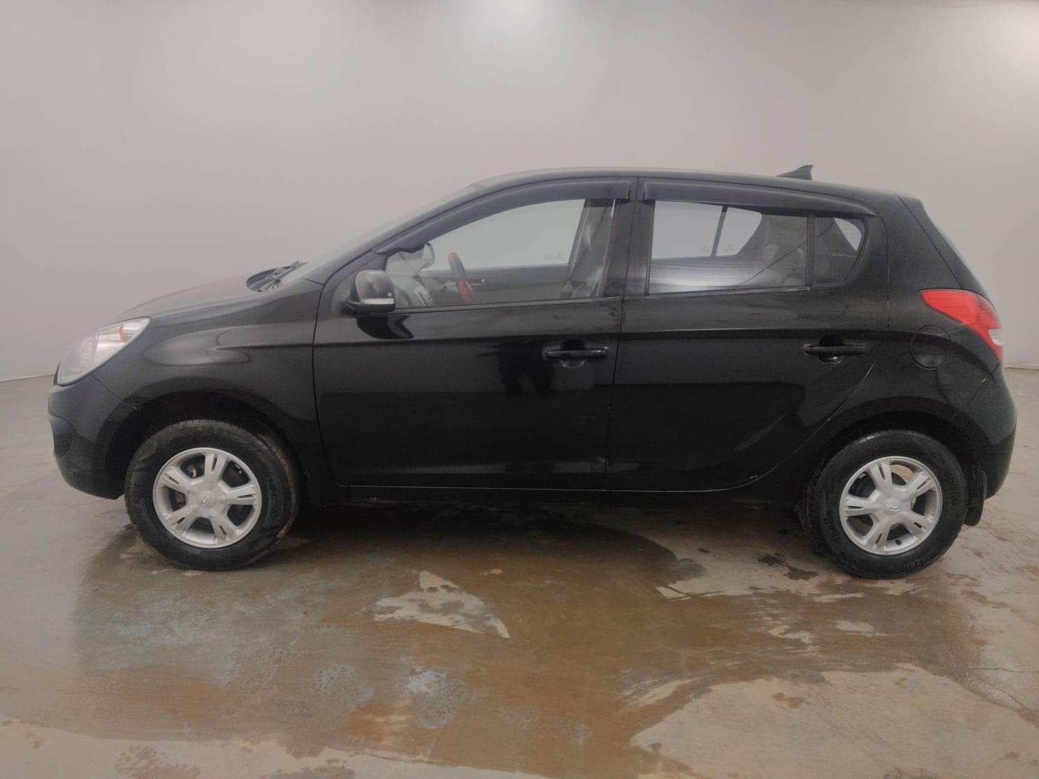 Used 2012 Hyundai i20 Sportz 1.2 BS-IV Petrol Manual exterior LEFT SIDE VIEW