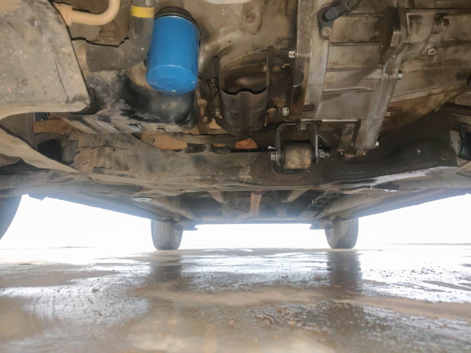 Used 2012 Hyundai i20 Sportz 1.2 BS-IV Petrol Manual extra FRONT LEFT UNDERBODY VIEW