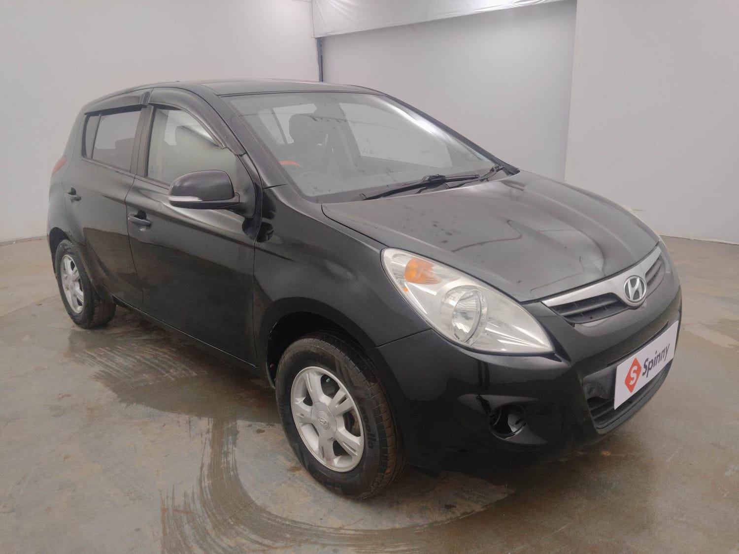 Used 2012 Hyundai i20 Sportz 1.2 BS-IV Petrol Manual exterior RIGHT FRONT CORNER VIEW