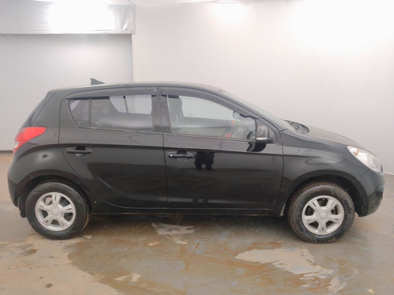 Used 2012 Hyundai i20 Sportz 1.2 BS-IV Petrol Manual exterior RIGHT SIDE VIEW
