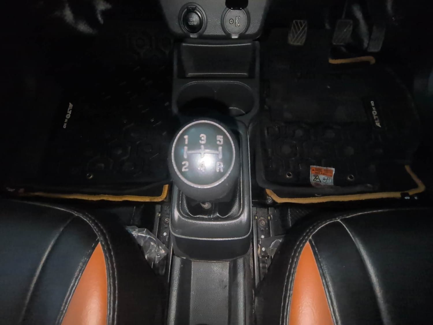Used 2025 Maruti Suzuki Alto K10 VXi Plus (O) Petrol Manual interior GEAR  KNOB VIEW