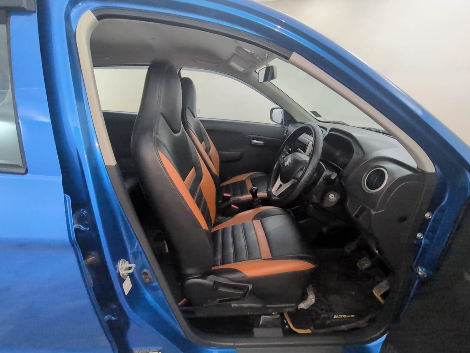 Used 2025 Maruti Suzuki Alto K10 VXi Plus (O) Petrol Manual interior RIGHT SIDE FRONT DOOR CABIN VIEW