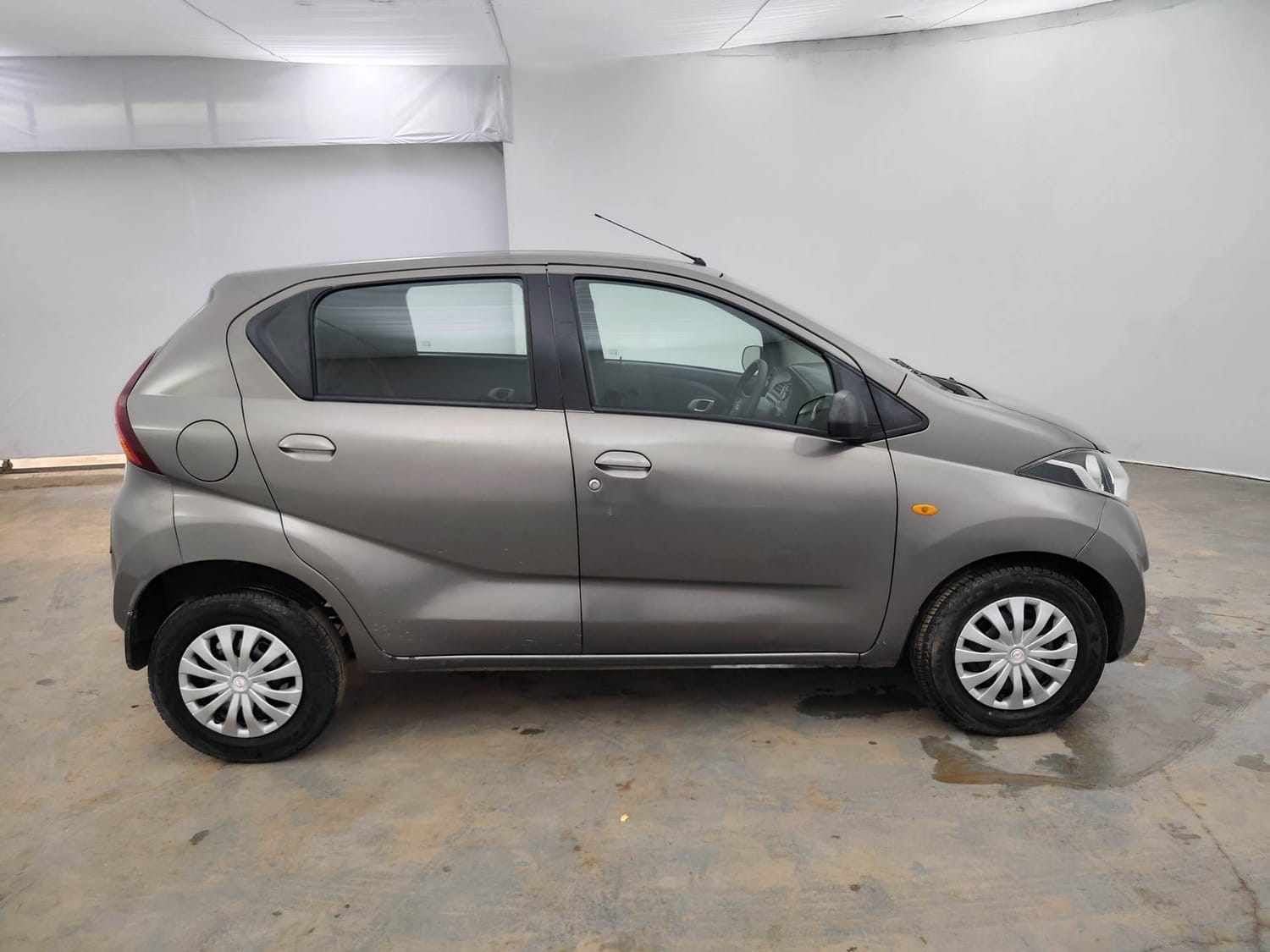 Used 2018 Datsun Redi-GO T (O) Petrol Manual exterior RIGHT SIDE VIEW