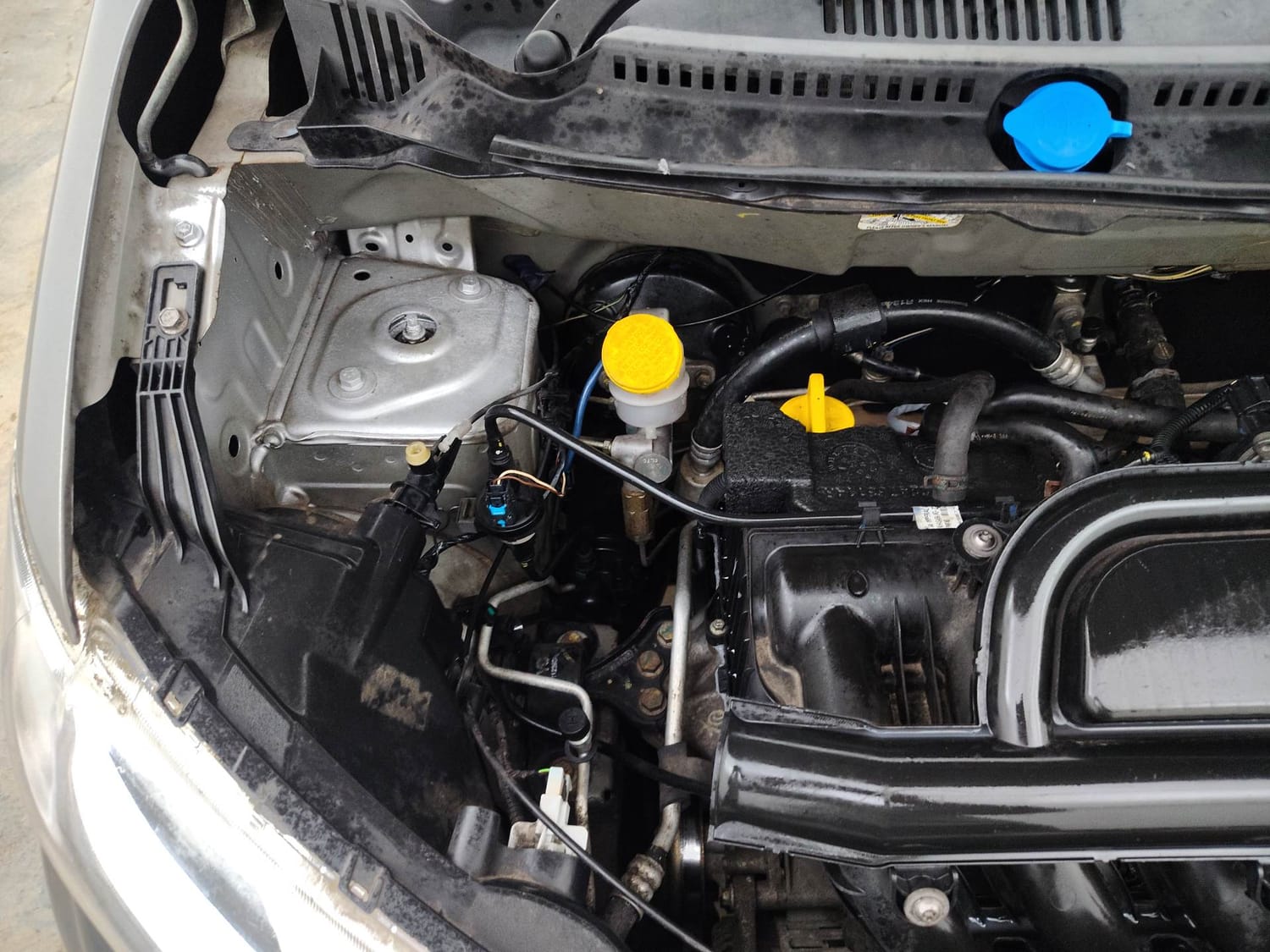 Used 2018 Datsun Redi-GO T (O) Petrol Manual engine ENGINE RIGHT SIDE VIEW