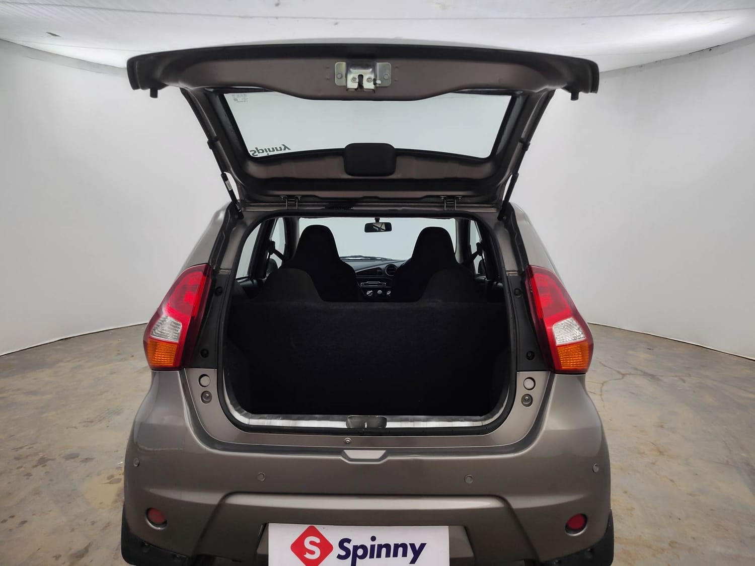 Used 2018 Datsun Redi-GO T (O) Petrol Manual interior DICKY DOOR OPEN VIEW
